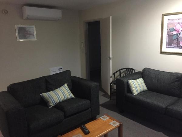 Fairway Motel & Apartments : photo 3 de la chambre appartement 2 chambres supérieur avec 1 salle de bains