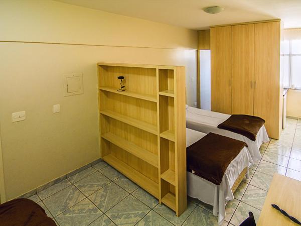 Villa Neves Residence : photo 9 de la chambre chambre triple basique