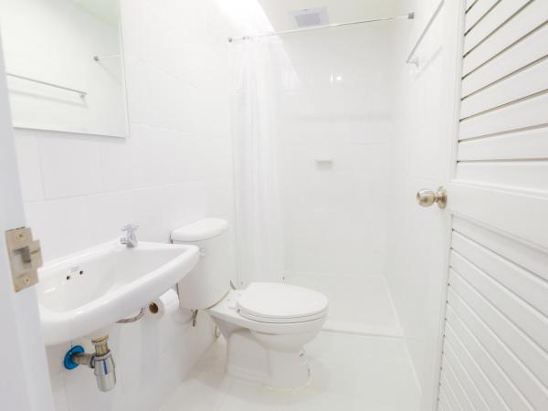 Metro hotel : photo 6 de la chambre chambre simple standard (sans fenêtre)