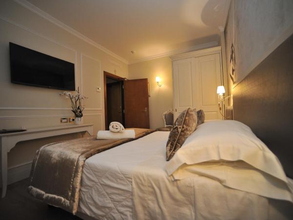 Hotel Ca' D'Oro : photo 2 de la chambre chambre double avec balcon