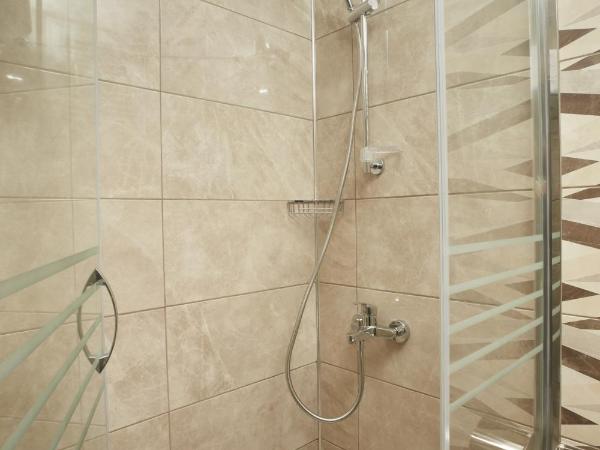 Life Corner Hotel : photo 4 de la chambre chambre triple