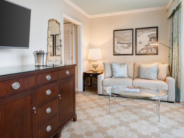 The Windsor Court : photo 2 de la chambre chambre lit king-size