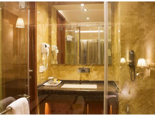 Hotel Regent Grand : photo 6 de la chambre deluxe room with complimentary upgrade to next category