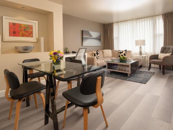 Staypineapple, Hotel Rose, Downtown Portland : photo 4 de la chambre suite lit king-size
