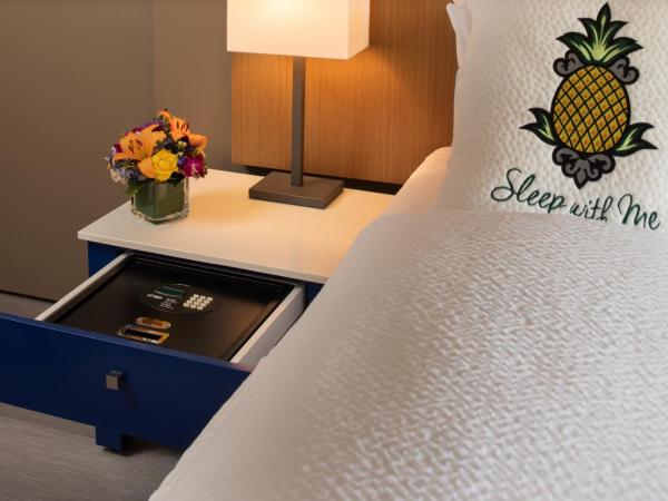 Staypineapple, Hotel Rose, Downtown Portland : photo 3 de la chambre chambre lit king-size standard