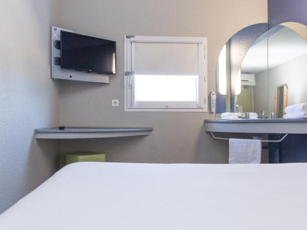 Ibis Budget Sisteron : photo 3 de la chambre chambre double avec grand lit