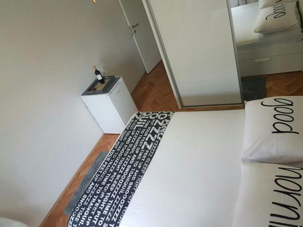 Kaja Apartment : photo 2 de la chambre chambre double