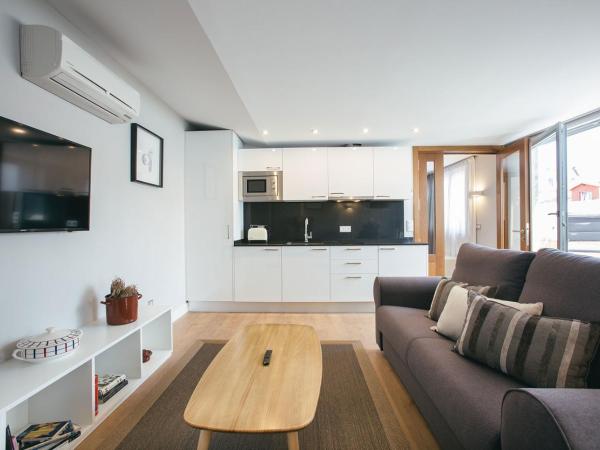 Legazpi Doce Rooms & Suites : photo 1 de la chambre appartement de grand standing avec terrasse