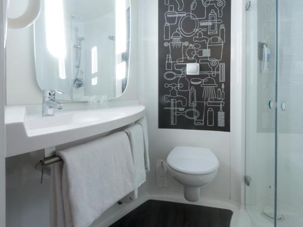 ibis Rouen Centre Champ de Mars : photo 9 de la chambre chambre double standard