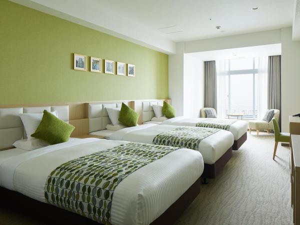 Art Hotel Osaka Bay Tower : photo 3 de la chambre chambre lits jumeaux deluxe (jusqu'à 3 personnes) - non-fumeurs