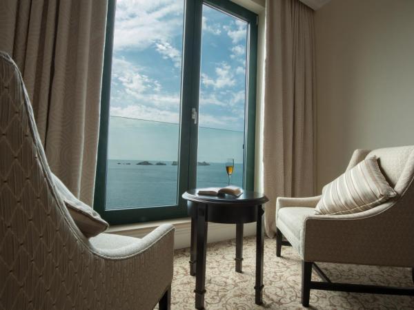 Royal Princess Hotel : photo 9 de la chambre suite de luxe avec balcon - vue sur mer