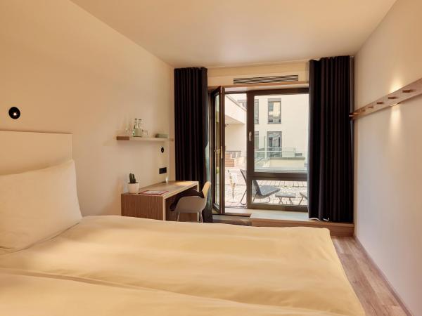 Schwabinger Wahrheit by Geisel : photo 2 de la chambre chambre double avec terrasse