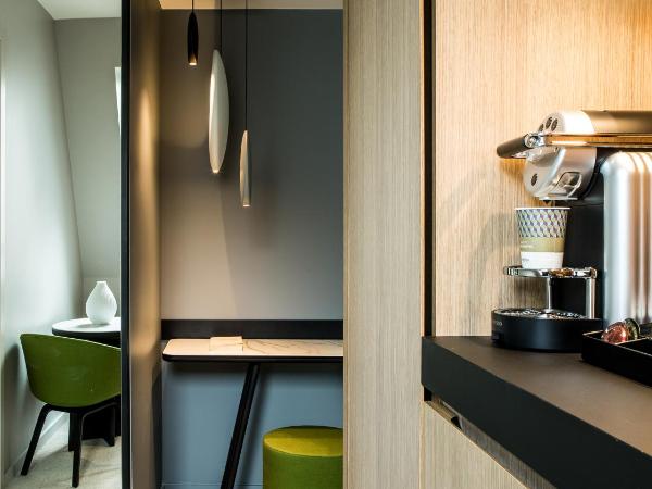 Mercure Paris 17 Batignolles : photo 8 de la chambre chambre double privilège avec balcon