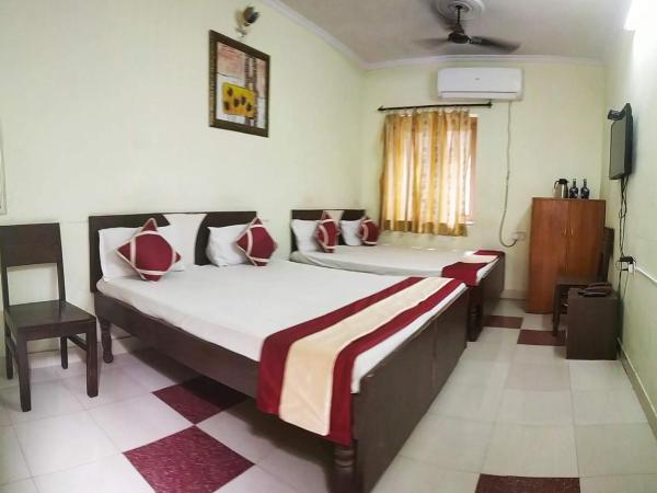 Satkar Hotel : photo 3 de la chambre chambre familiale