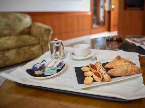 Hotel Leon d'Oro : photo 4 de la chambre suite