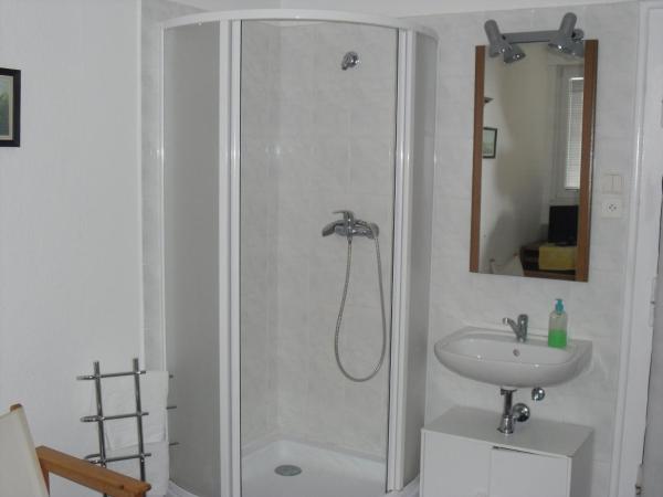 Pension Hanspaulka : photo 7 de la chambre chambre double standard