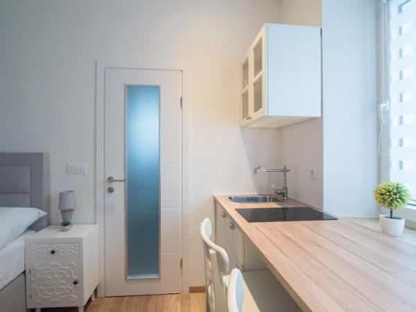 Leona Deluxe Apartments : photo 3 de la chambre chambre double