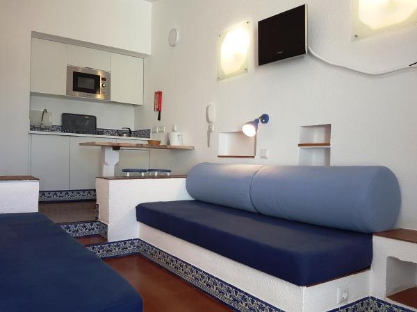 Apartamentos Turisticos Soldoiro : photo 8 de la chambre appartement 1 chambre - vue sur mer