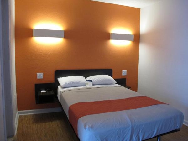 Motel 6 Baltimore MD : photo 4 de la chambre chambre double - non-fumeurs