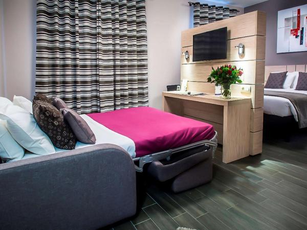 Ibis Styles Charleroi Airport Aero 44 : photo 4 de la chambre chambre lit king-size supérieure avec canapé-lit