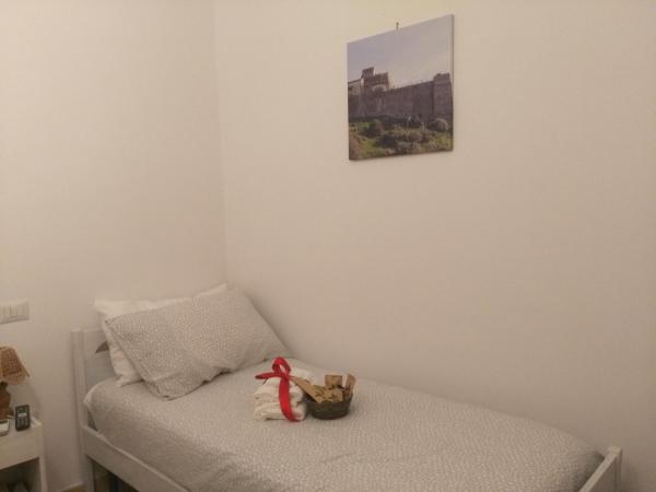 TORRE ANGELLARA B&B : photo 3 de la chambre chambre simple avec salle de bains extérieure privative