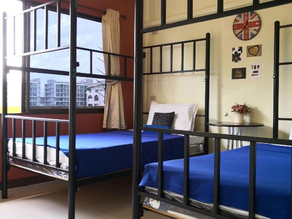 Chan Cha La 99 Hostel : photo 1 de la chambre chambre lits jumeaux standard avec salle de bains commune
