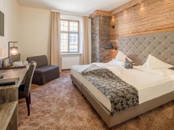 Hotel Goldener Adler Innsbruck : photo 10 de la chambre chambre double traditionnelle