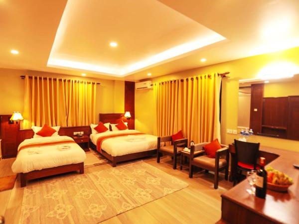 Hotel The Clock : photo 3 de la chambre chambre familiale deluxe