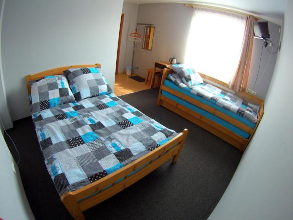 Noclegi Wega : photo 3 de la chambre chambre triple