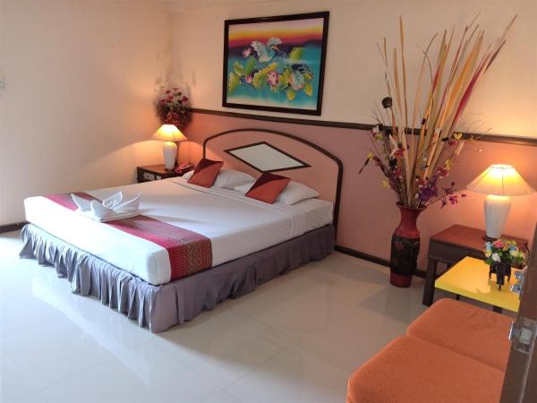 La Moon At Phuket - SHA Extra Plus : photo 3 de la chambre chambre double ou lits jumeaux