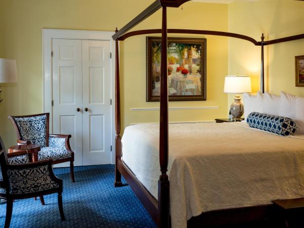 Eliza Thompson House, Historic Inns of Savannah Collection : photo 5 de la chambre chambre lit king-size cour et jardin