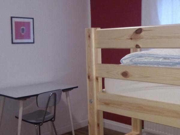 Hostel 45 : photo 3 de la chambre chambre lits jumeaux avec salle de bains