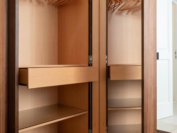 Y Arcillos Luxury Rooms CIN ITO75O35B4OOO468O2 : photo 3 de la chambre chambre deluxe double ou lits jumeaux