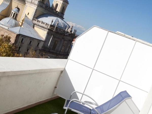 HRC Hotel : photo 9 de la chambre chambre double ou lits jumeaux avec terrasse