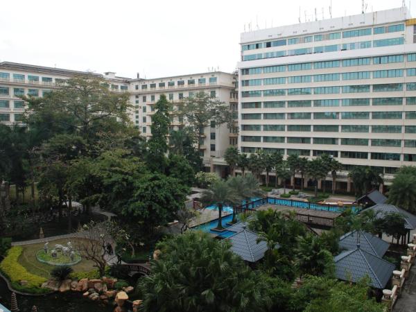 Dong Fang Hotel Guangzhou- Free Shuttle Bus to Canton Fair Complex & Overseas Buyer Registration Services during Canton Fair Period : photo 2 de la chambre chambre lits jumeaux supérieure - non-fumeurs