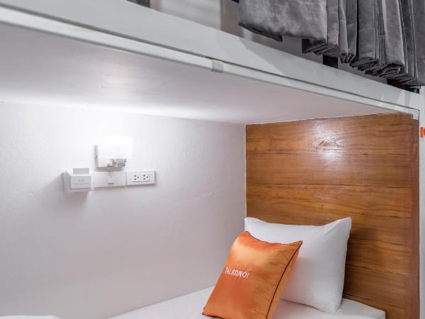 Tiny Taladnoi Hostel : photo 7 de la chambre lit dans dortoir pour femmes de 4 lits