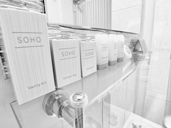 Soho Brisbane : photo 2 de la chambre chambre standard lit queen-size