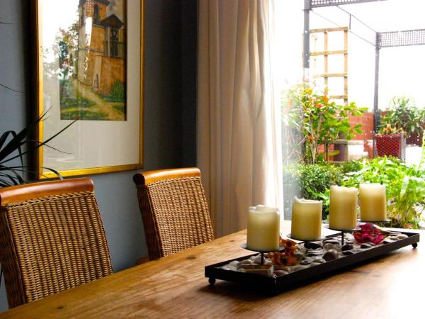 Blaine's: A B&B and private dining.... : photo 4 de la chambre chambre familiale avec terrasse 