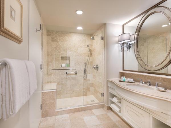 The Windsor Court : photo 7 de la chambre club premium suite queens