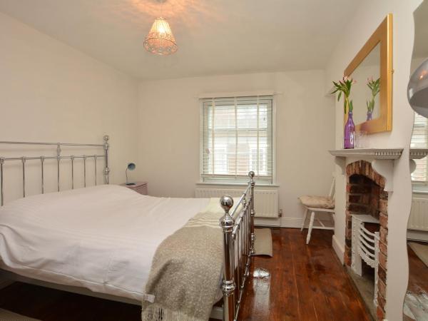 InTown - 60 second walk 2 Minster! : photo 2 de la chambre grande chambre double