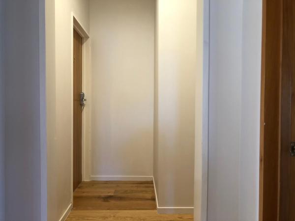 Visitor Room Self Check-in : photo 2 de la chambre chambre double avec toilettes communes