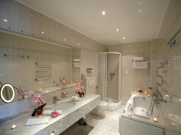 Ambassador Zlata Husa : photo 4 de la chambre suite