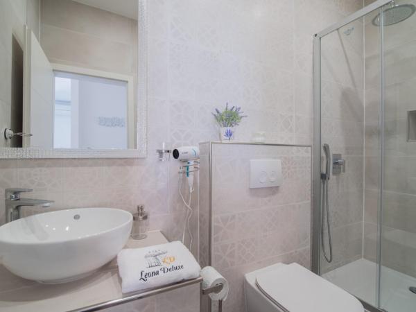 Leona Deluxe Apartments : photo 7 de la chambre appartement avec balcon