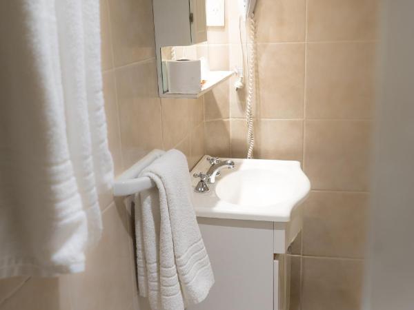 Hotel Viña de Italia : photo 3 de la chambre chambre triple