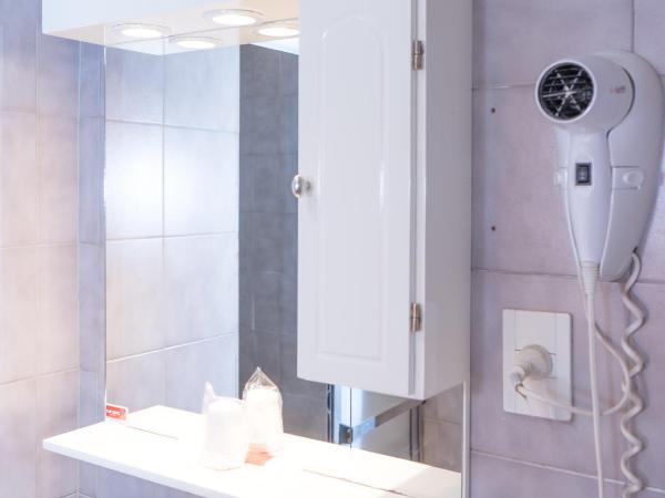 Hotel Viña de Italia : photo 6 de la chambre chambre triple