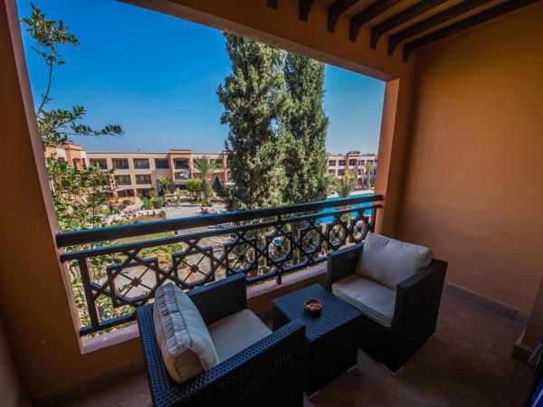 Zalagh Kasbah Hotel & Spa : photo 2 de la chambre chambre double - vue sur piscine