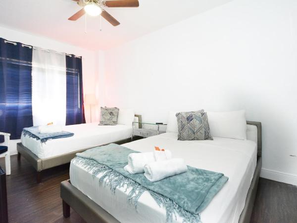 South Beach Rooms and Hostel : photo 3 de la chambre chambre privée avec 2 lits doubles