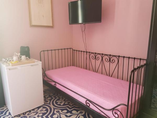 B&B Villa Italia : photo 7 de la chambre chambre double avec balcon