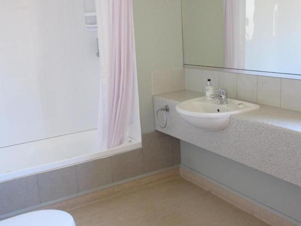 Alhambra Oaks Motor Lodge : photo 2 de la chambre studio supérieur