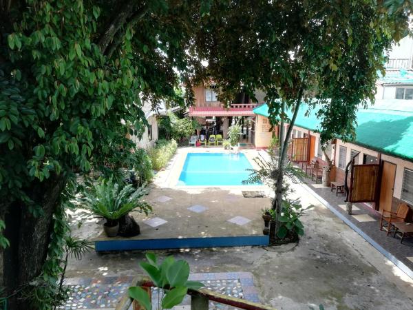 Chian Guesthouse : photo 2 de la chambre 2nd floor large double room (fan)